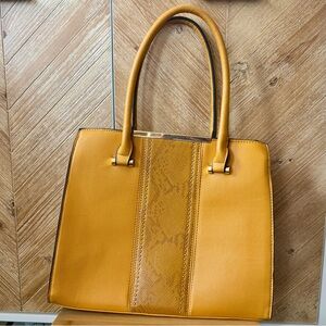 Torrente Yellow Gold Leather Snakeskin Shoulder Bag